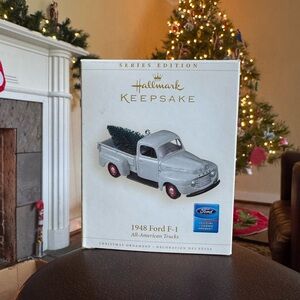 2006 Hallmark Keepsake 1948 Ford F-1 Ornament
